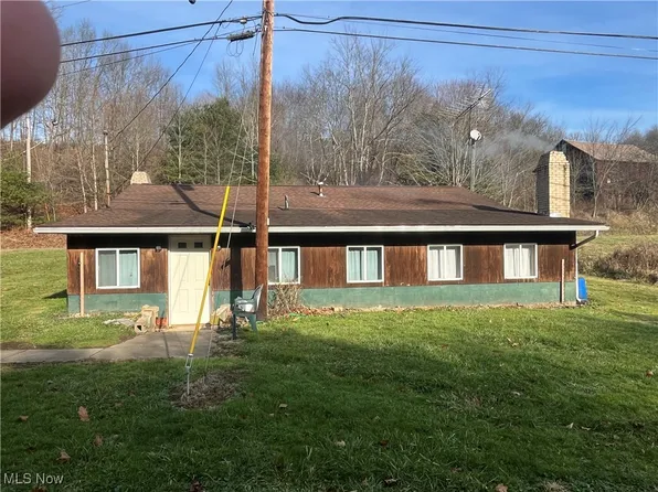49309 Dyke Rd, Rogers, OH 44455