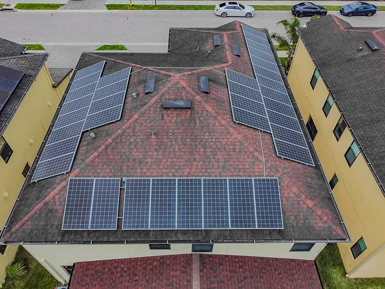 11027 Tahiti Isle Ln — Photo 67