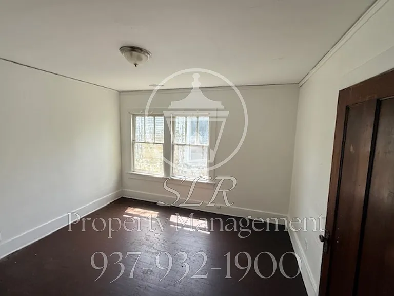 1011 N Broadway St — Photo 6
