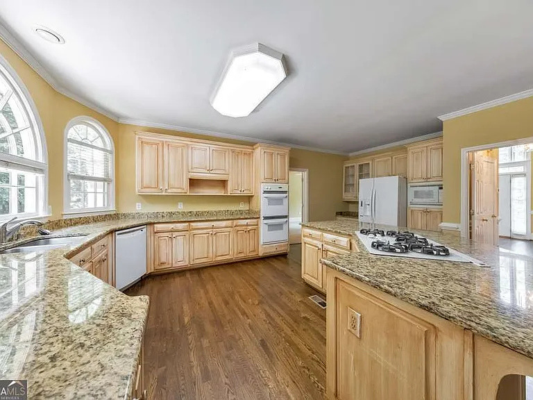 5321 Edgerton Dr — Photo 14