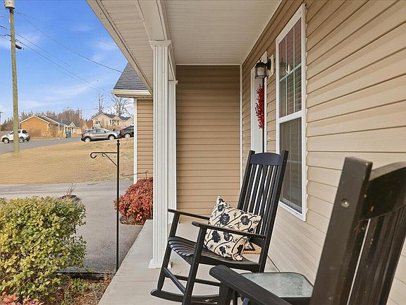 2nd image of 1127 Rosella Dr