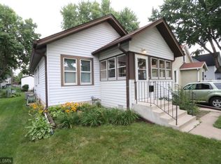 25 Rose Ave E, Saint Paul, MN 55117