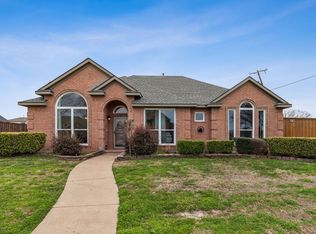 7310 Harbor Dr, Rowlett, TX 75088