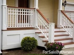 15 Carrington Ln, Farmington, CT 06032