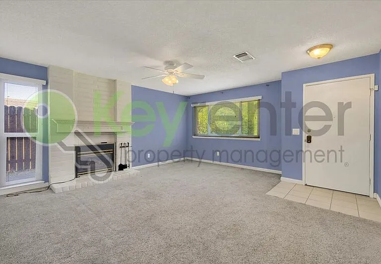 7005 Woodside Dr — Photo 4