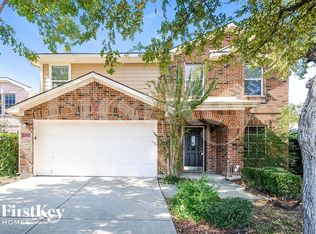 13413 Lost Spurs Rd, Roanoke, TX 76262