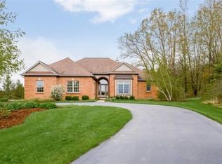 1375 Hunters Trce NE, Lowell, MI 49331
