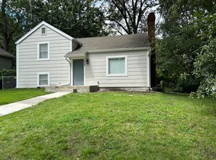 638 NE 44th Ter, Kansas City, MO 64116