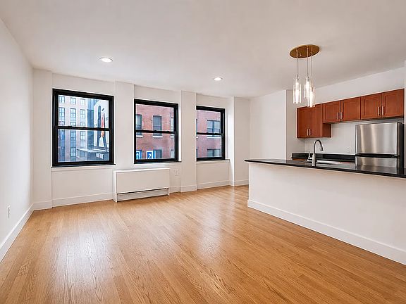 2nd image of 207 E 37th St APT 3F