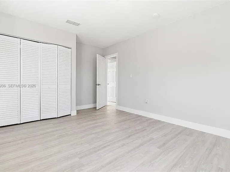 925 NW 84th St — Photo 19