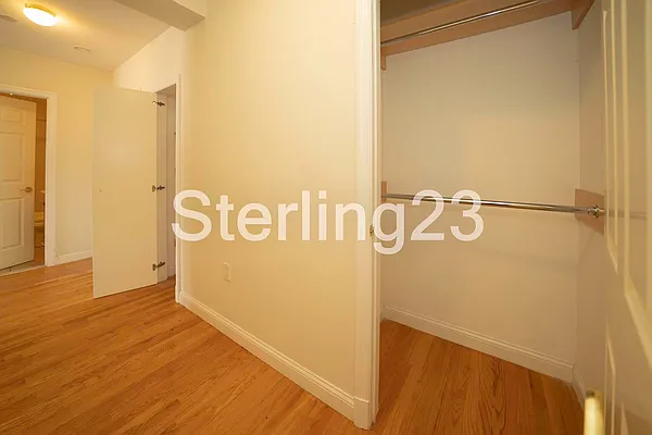 Rented by Sterling Realty Solution Inc | media 16