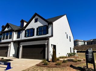 180 Climbing Ivy Cir, Fayetteville, GA 30214