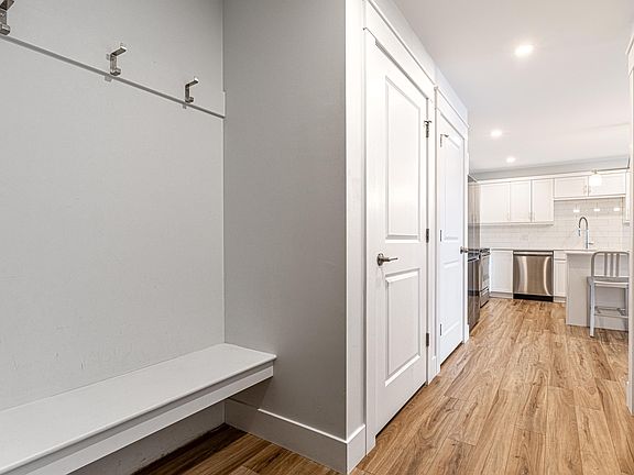 3rd image of 562 Malpeque Rd #103