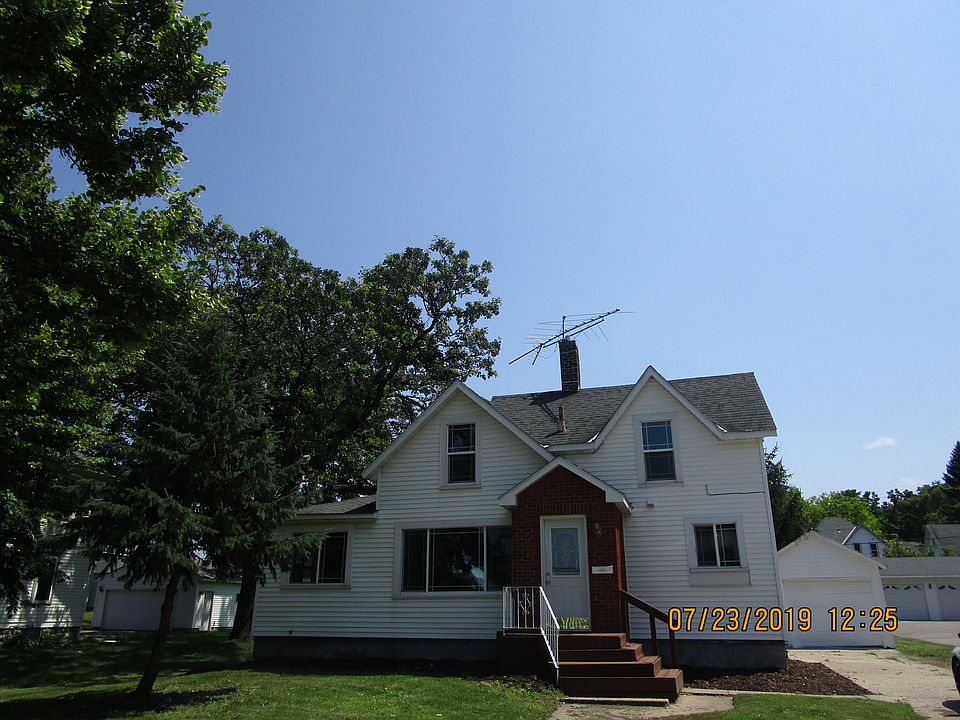 1st image of 525 S Walnut Ave