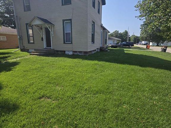 2nd image of 310 W Main St