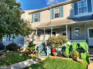 9 Shira Ct, Mount Holly, NJ 08060