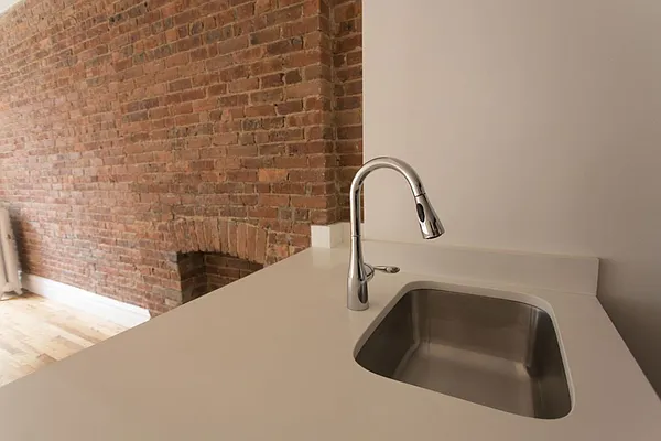 Rented by Modern Spaces | media 38