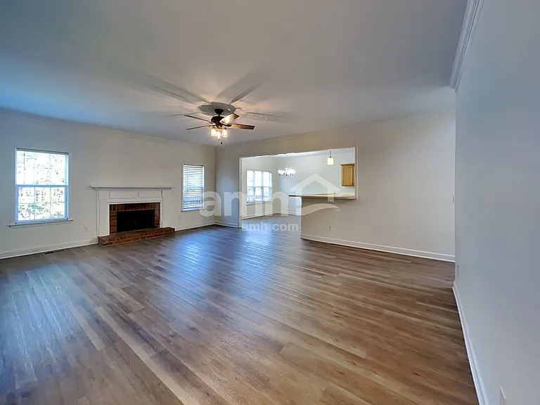 3004 Macon Ct — Photo 6