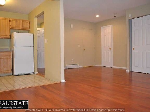 4th image of 58 Underhill Ave #1