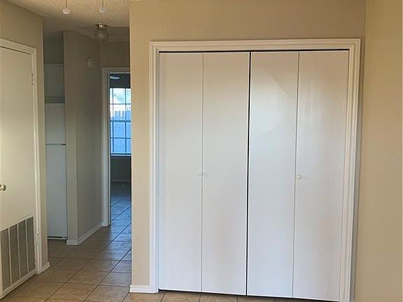 4th image of 118 Gastel Cir APT 8