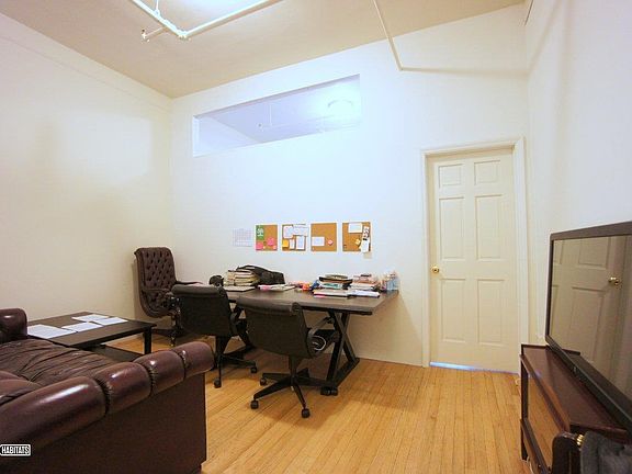 4th image of 325 W 57th St APT 4A