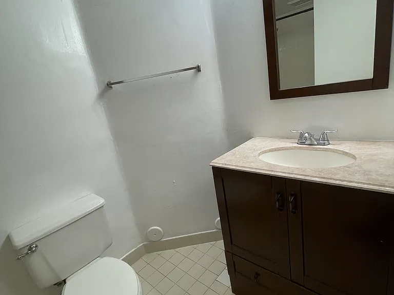 2881 N Oakland Forest Dr #102 — Photo 11