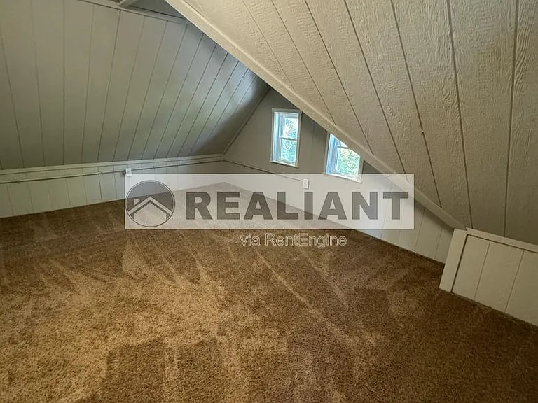 4516 Huntington Ave — Photo 15