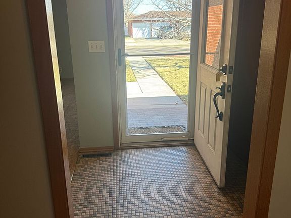 2nd image of 1609 Center St