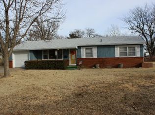 203 Eastmoor Dr, McPherson, KS 67460
