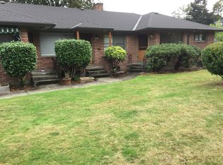 2238 SE Ash St, Portland, OR 97214