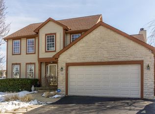 7709 Royal Park Dr, Lewis Center, OH 43035