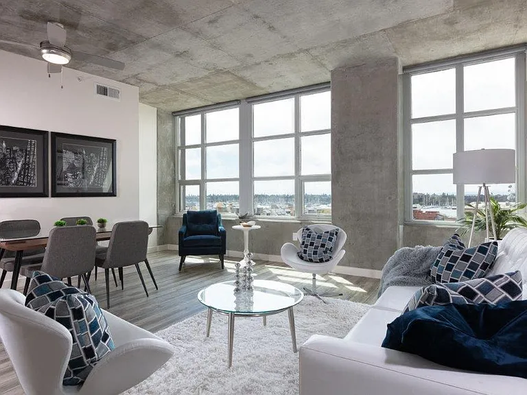 Aqua Via Apartments — Photo 19