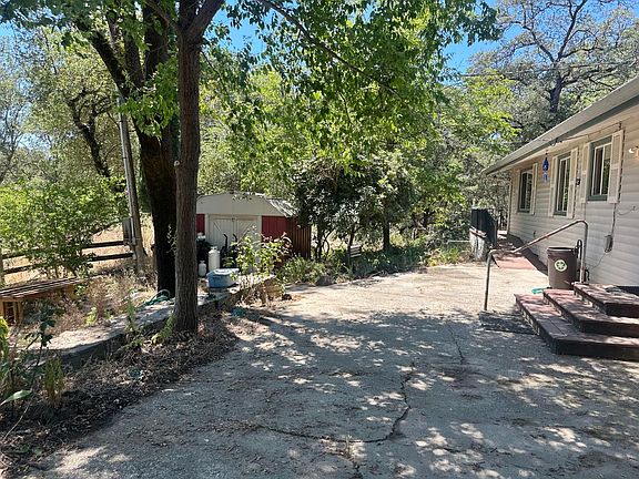 2nd image of 16216 Duggans Rd