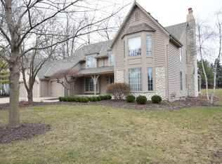 4735 S 82nd St, Milwaukee, WI 53220