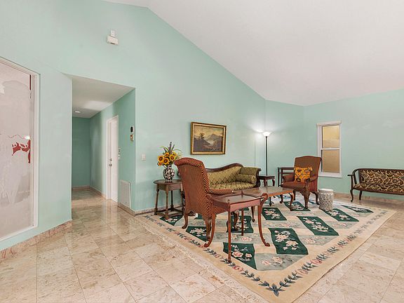 4th image of 9213 Heathridge Drive