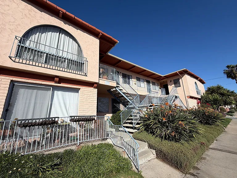 3070 Landis St #7 — Photo 7