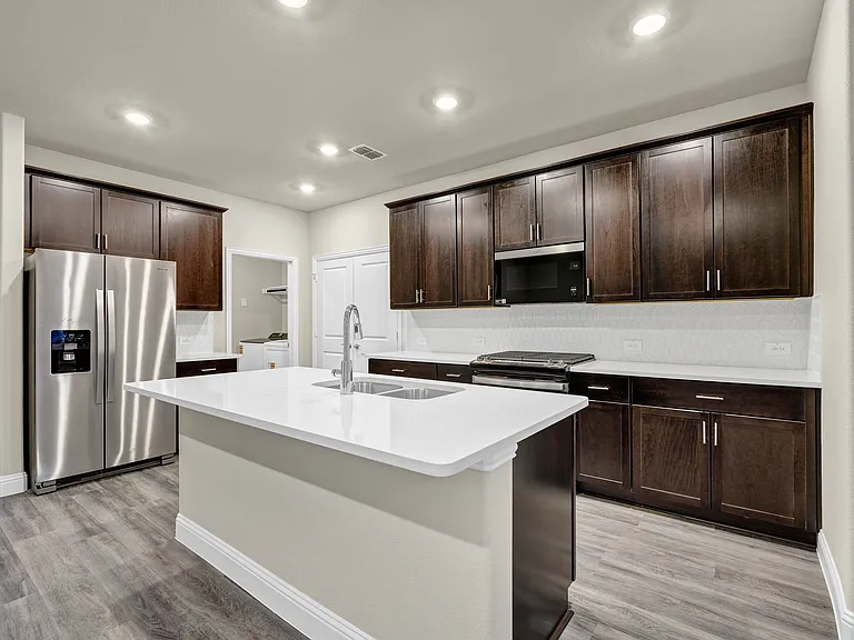 601 Willet Dr — Photo 4