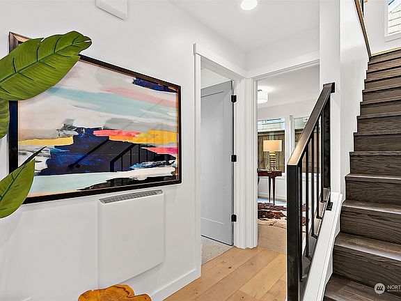 5th image of 6213 9th Avenue NE #B