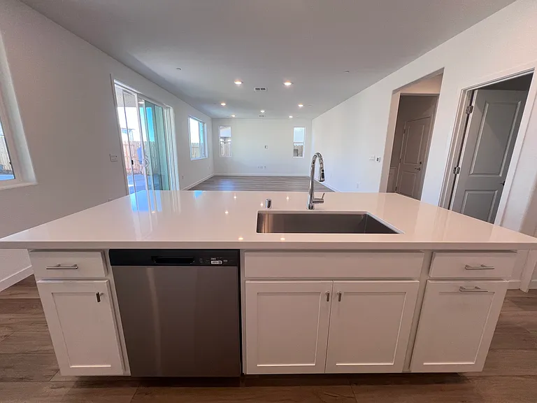 8144 Arrowfield Way — Photo 4