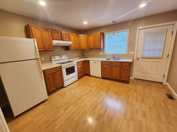 27 Van Buren Ave #B1, Norwalk, CT 06850