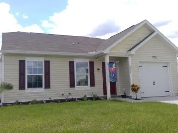 3305 25th St SW, Lehigh Acres, FL 33976