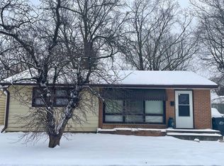 1867 Porter Ave, Beloit, WI 53511