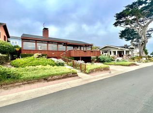 855 Ocean View Blvd, Pacific Grove, CA 93950