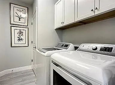 2555 Seychelles Dr #401 — Photo 11