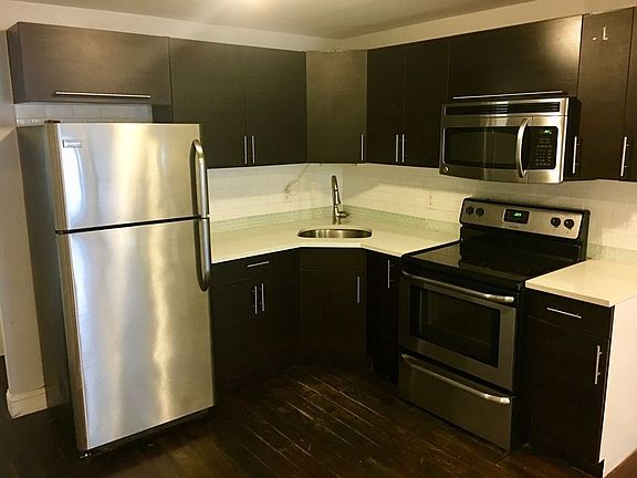 4th image of 861 Hancock St #1