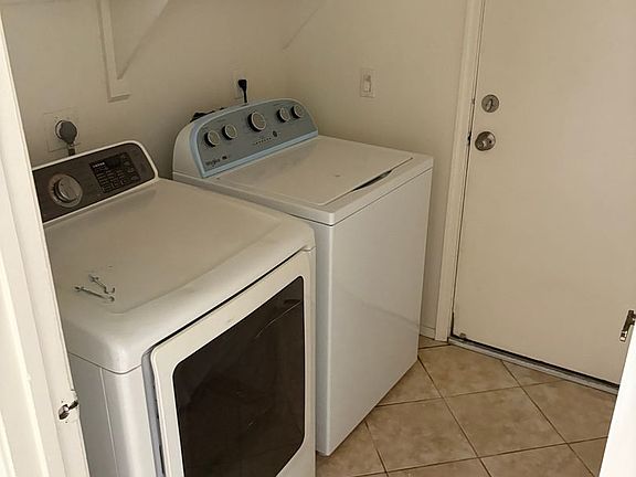 2nd image of 3920 W Saragosa St
