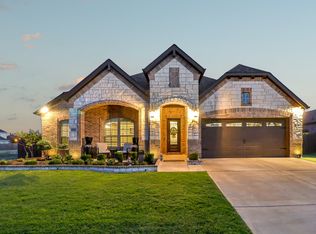 492 Strait Ln, Waxahachie, TX 75165
