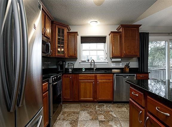 4th image of 13710 Green Meadow Ct