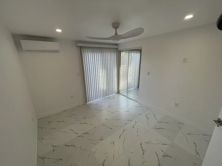 508 Desert View Dr — Photo 37
