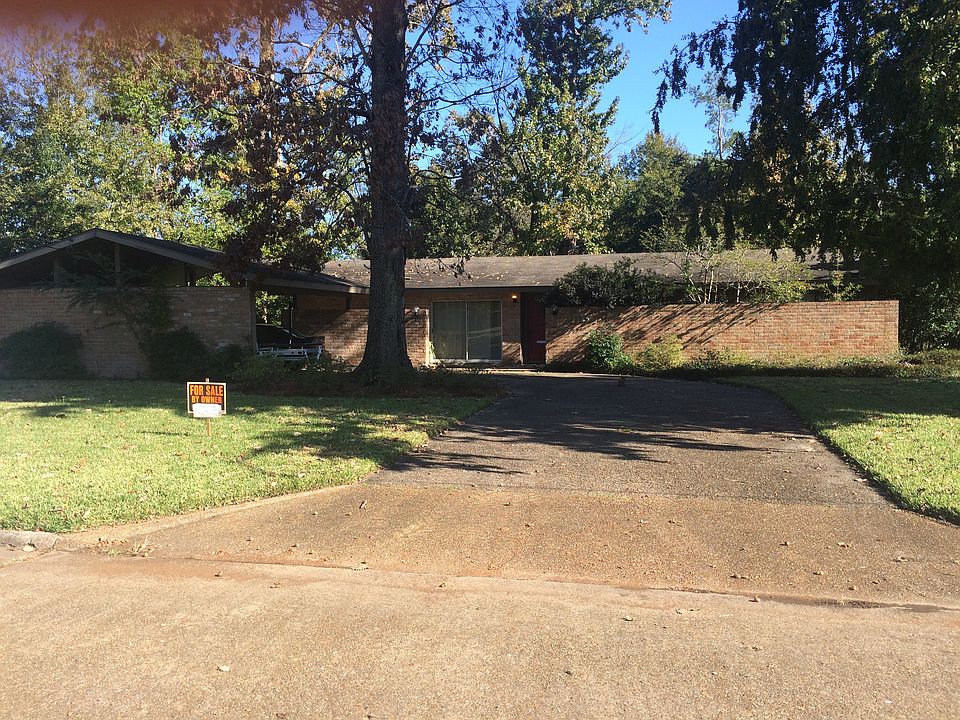 1st image of 2305 Barbe Ct